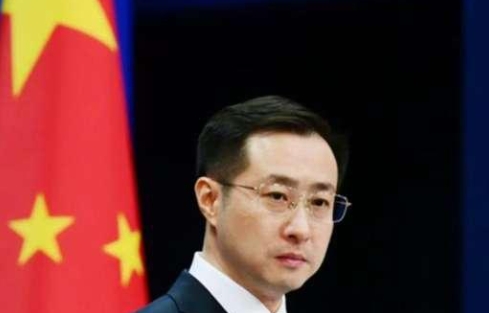 美国宣布对华征加104%关税，中方8个字回应